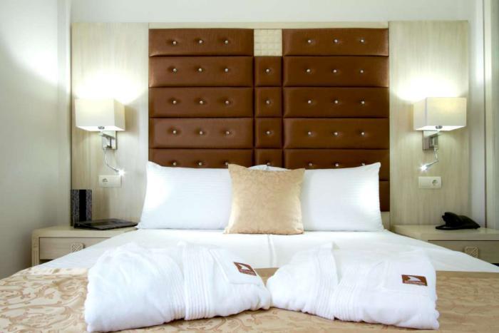 Moon Dreams Torremolinos - Adults Recommended Hotel Стая снимка